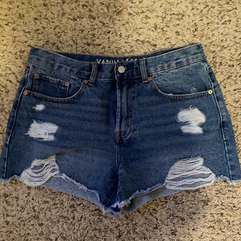 Vanilla Star Shorts